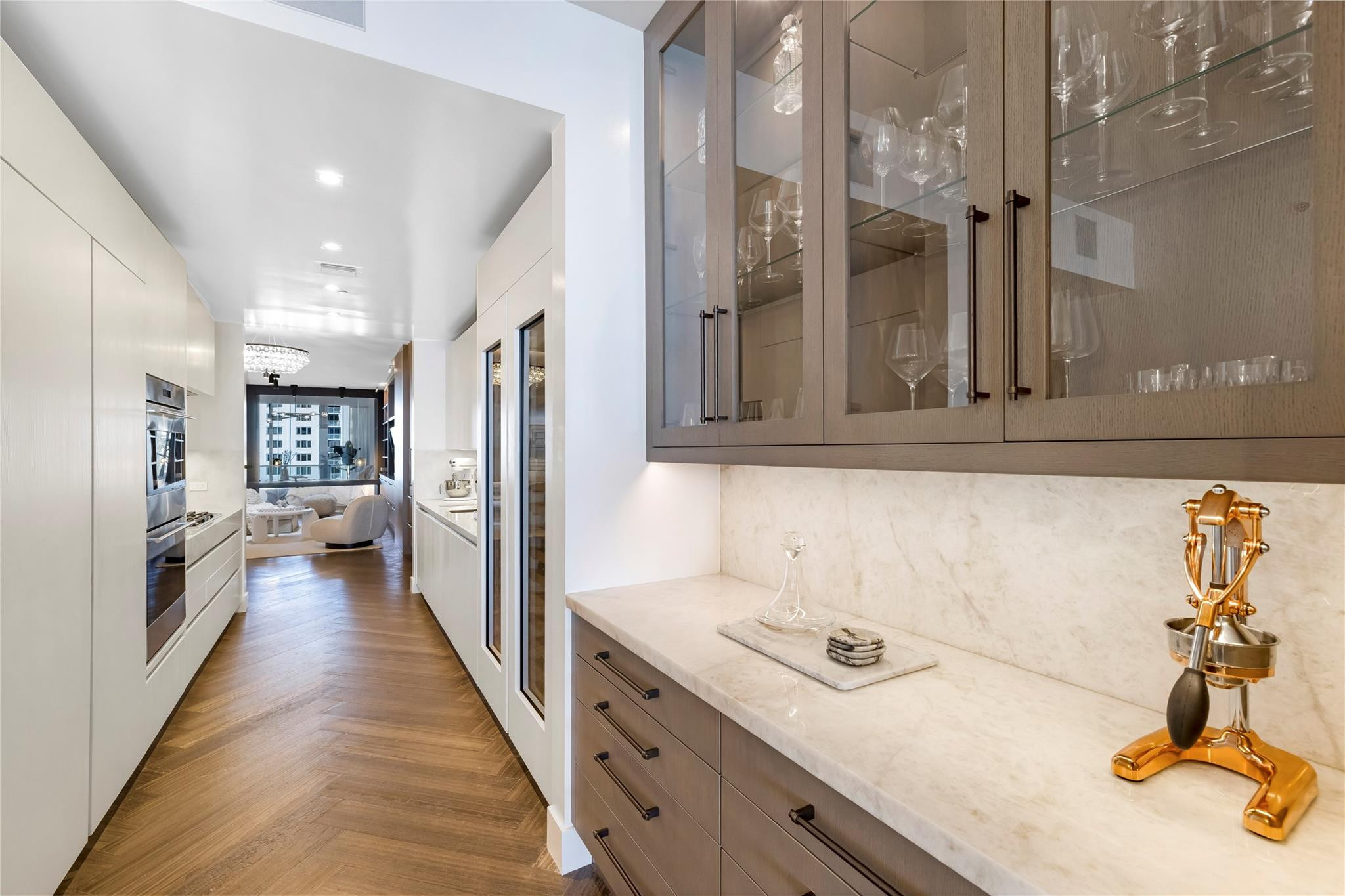 2200 N Ocean Blvd: Unit S903