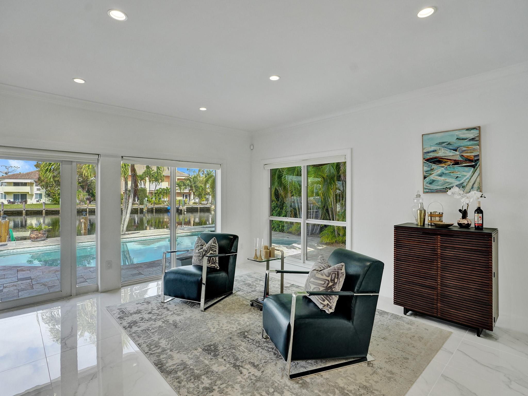 1239 Seminole Dr