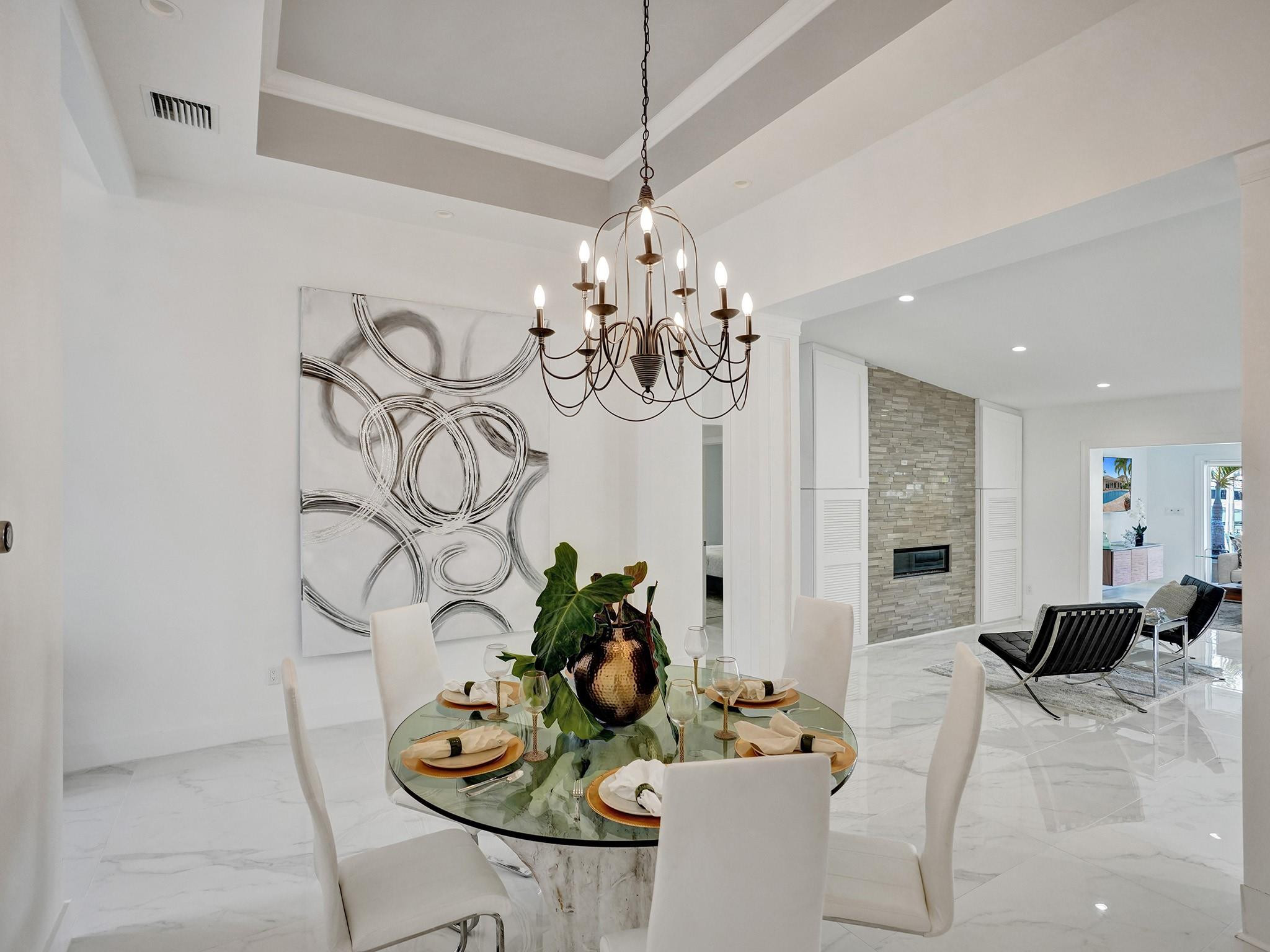 1239 Seminole Dr
