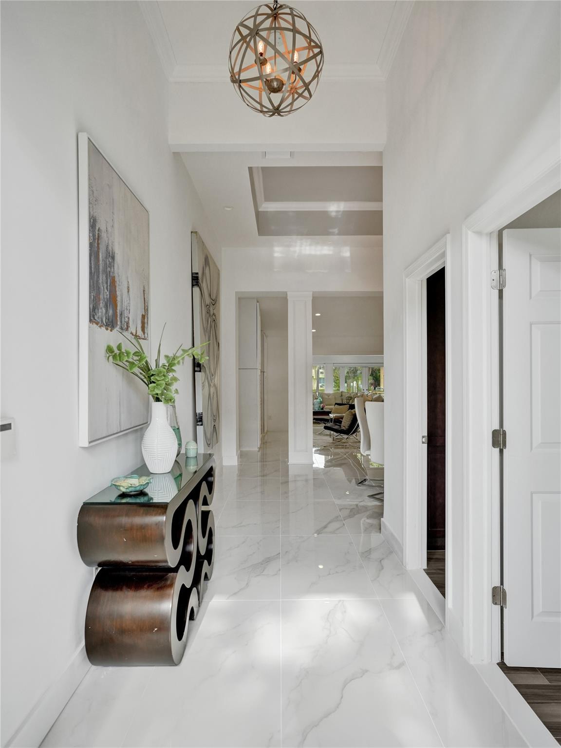 1239 Seminole Dr