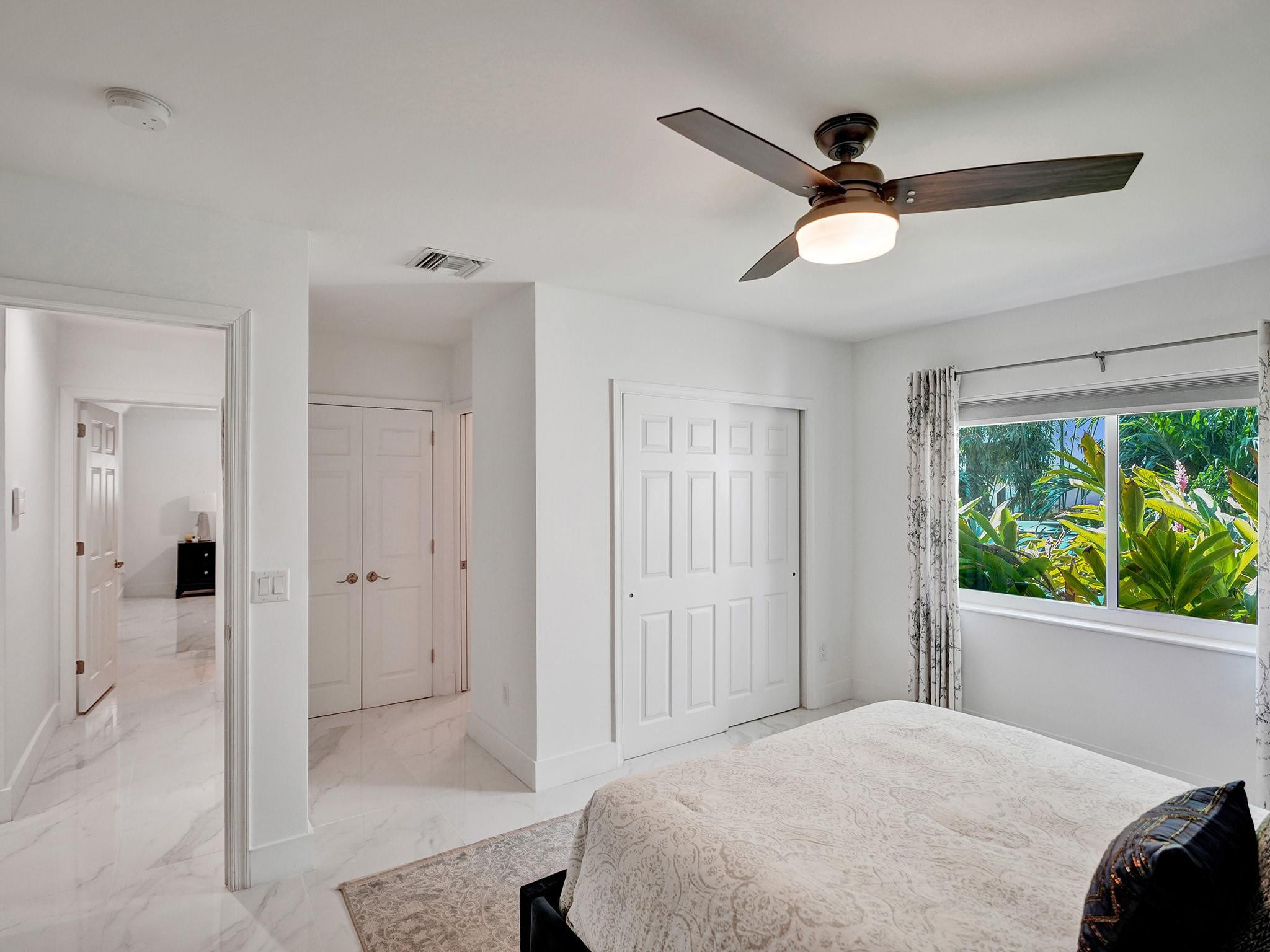 1239 Seminole Dr