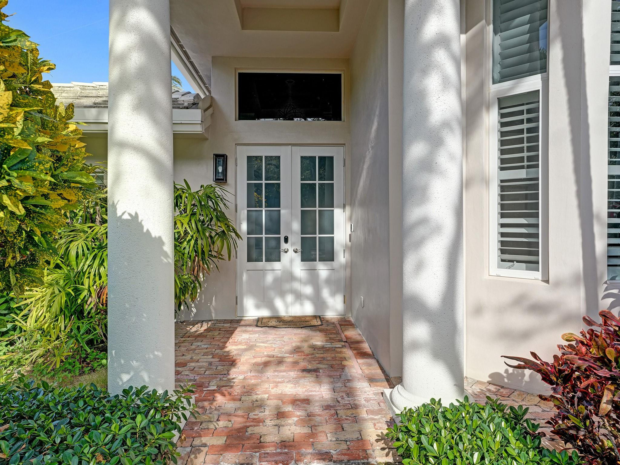 1239 Seminole Dr