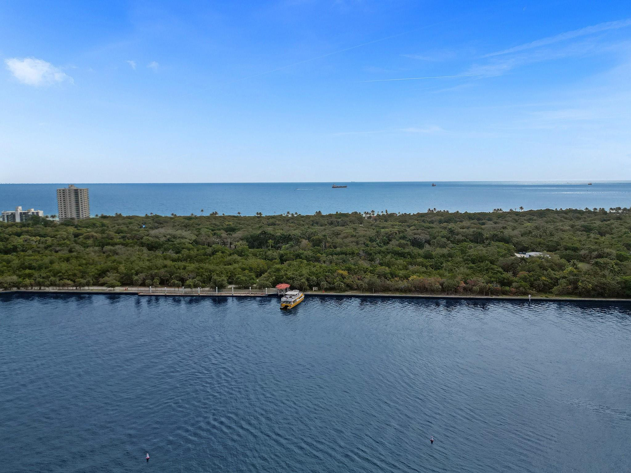 1239 Seminole Dr