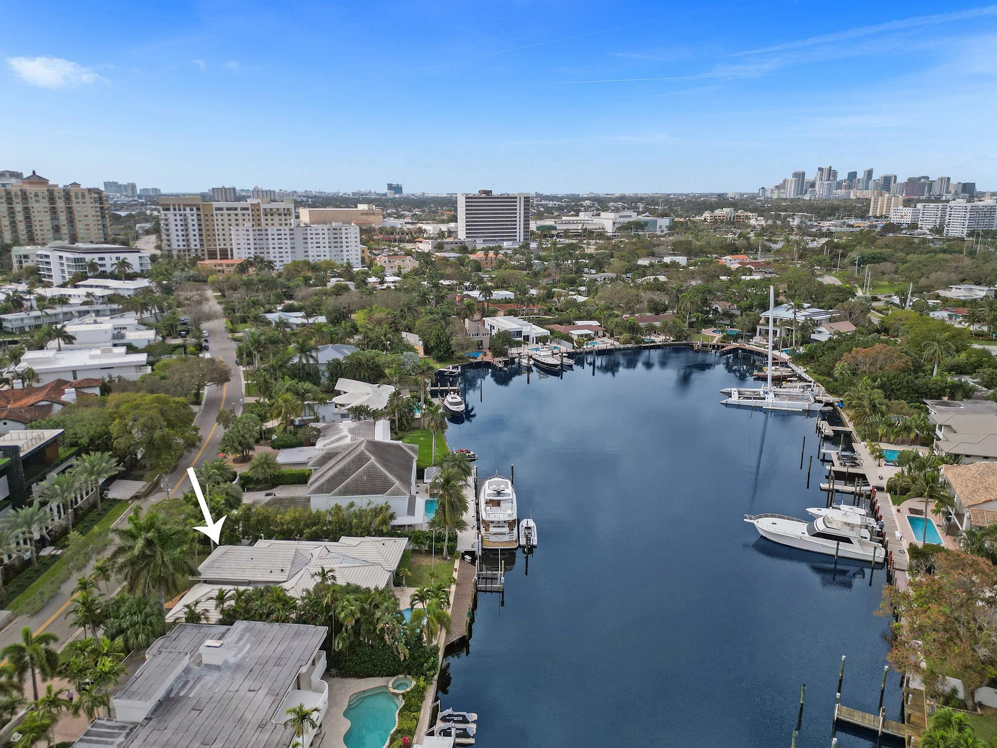 1239 Seminole Dr