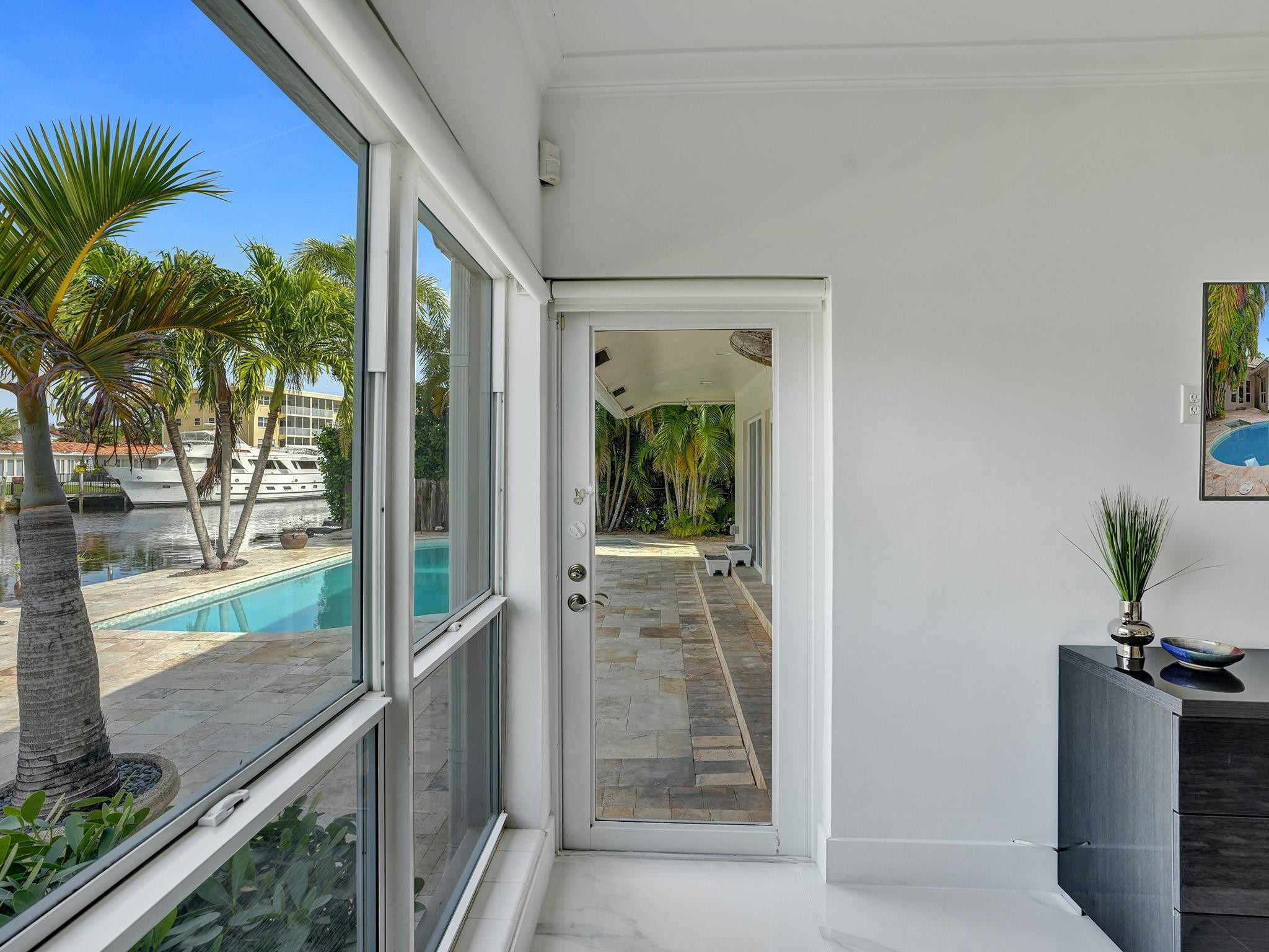 1239 Seminole Dr