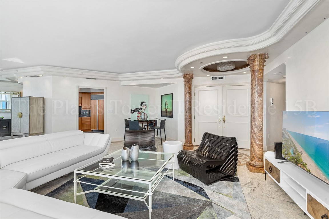 2110 N Ocean Blvd 15B