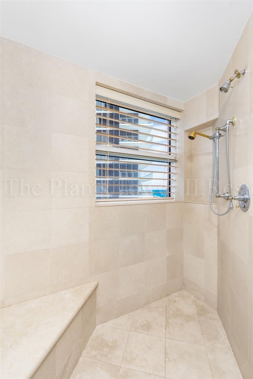 2110 N Ocean Blvd 15B