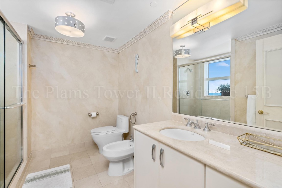 2110 N Ocean Blvd 15B