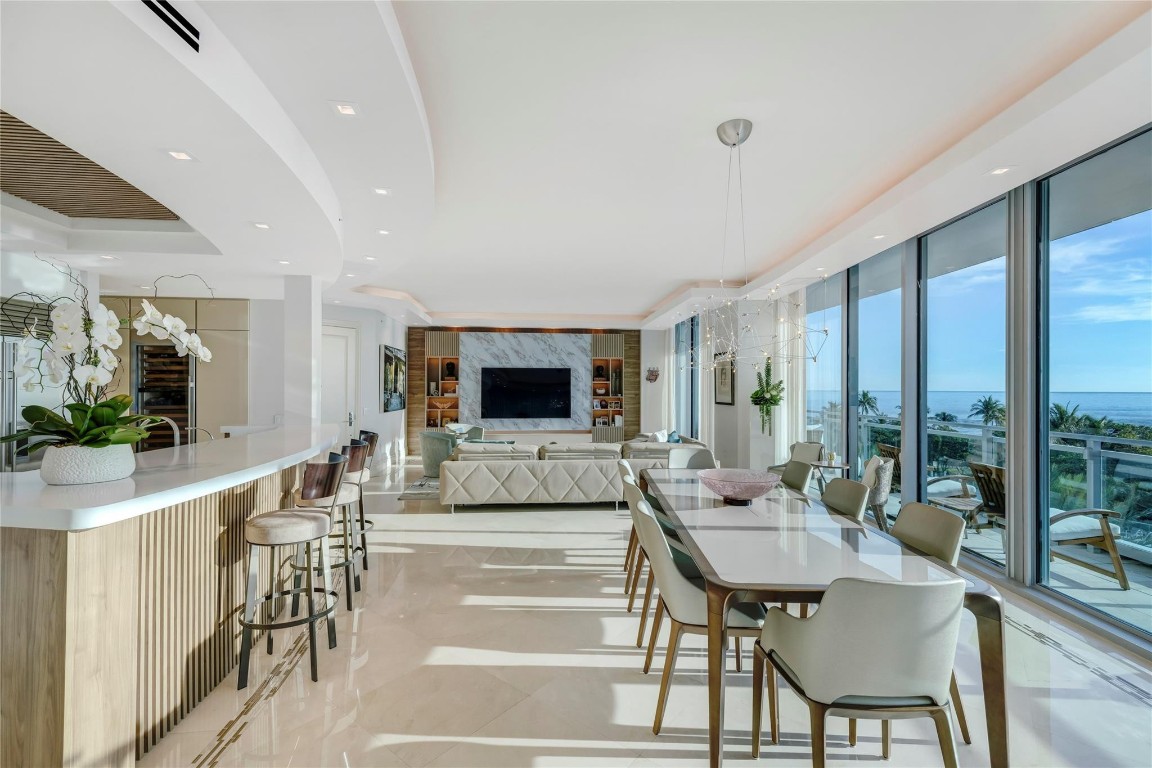 10295 Collins Ave 301