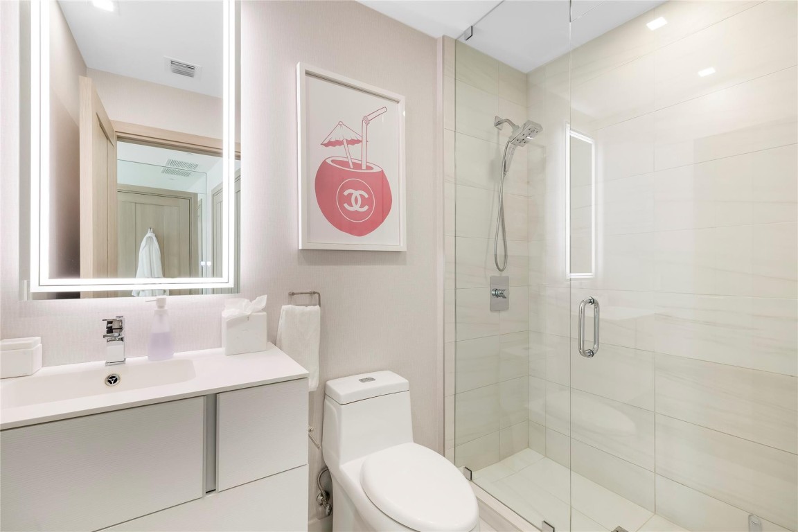 2200 N Ocean Blvd: Unit S501