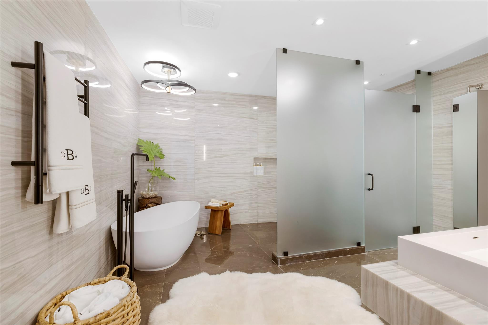 2200 N Ocean Blvd: Unit S501