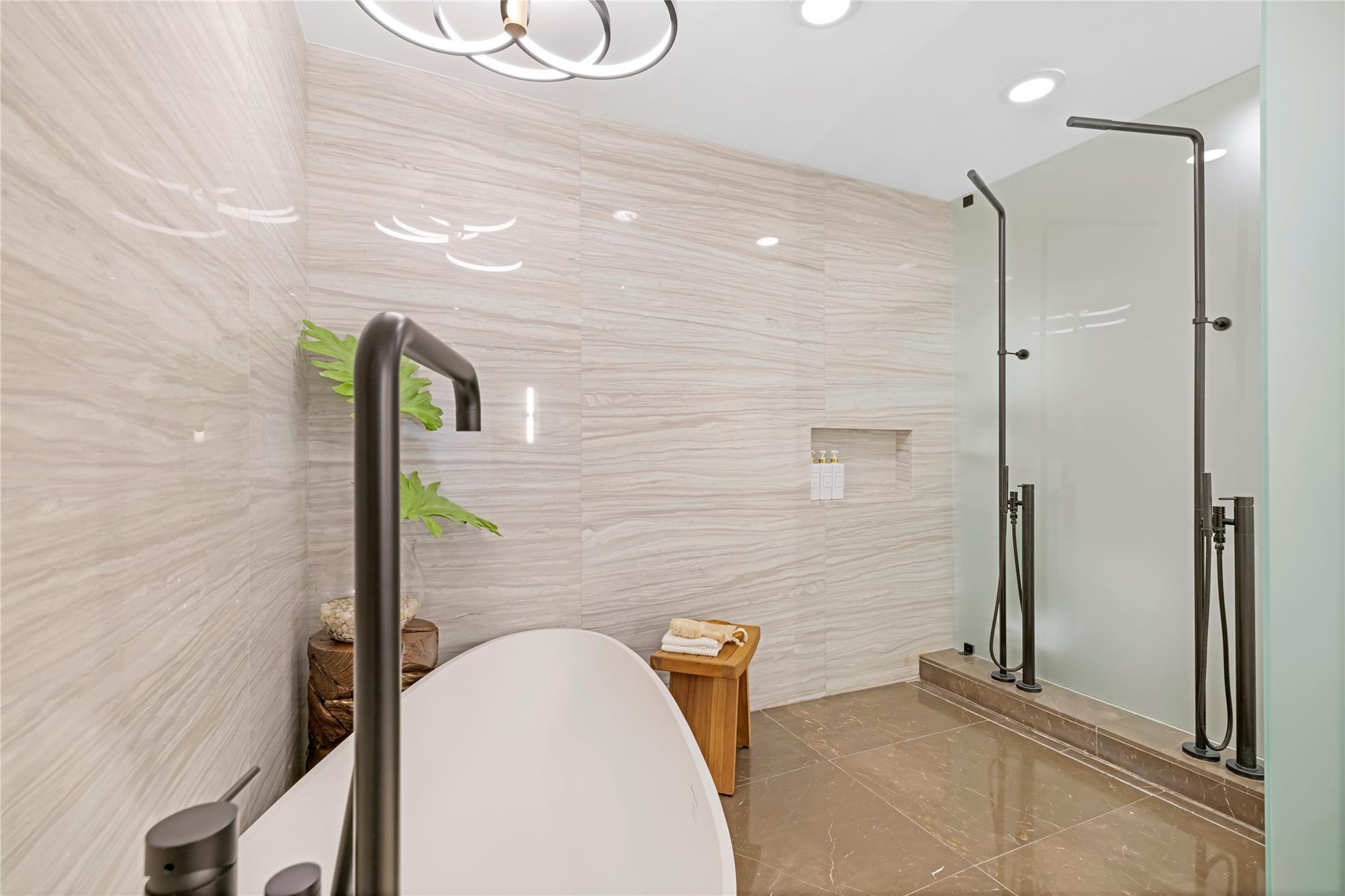 2200 N Ocean Blvd: Unit S501