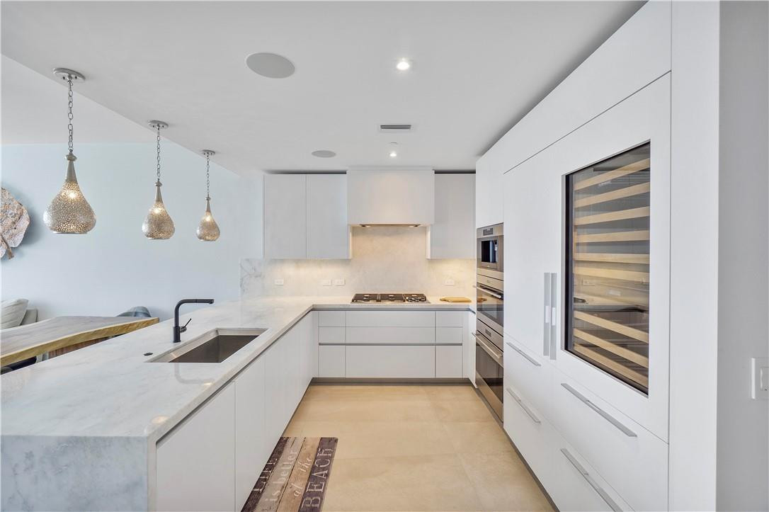 2200 N Ocean Blvd: Unit S405