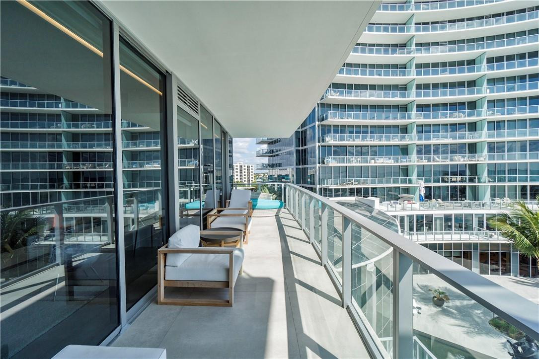 2200 N Ocean Blvd: Unit S405