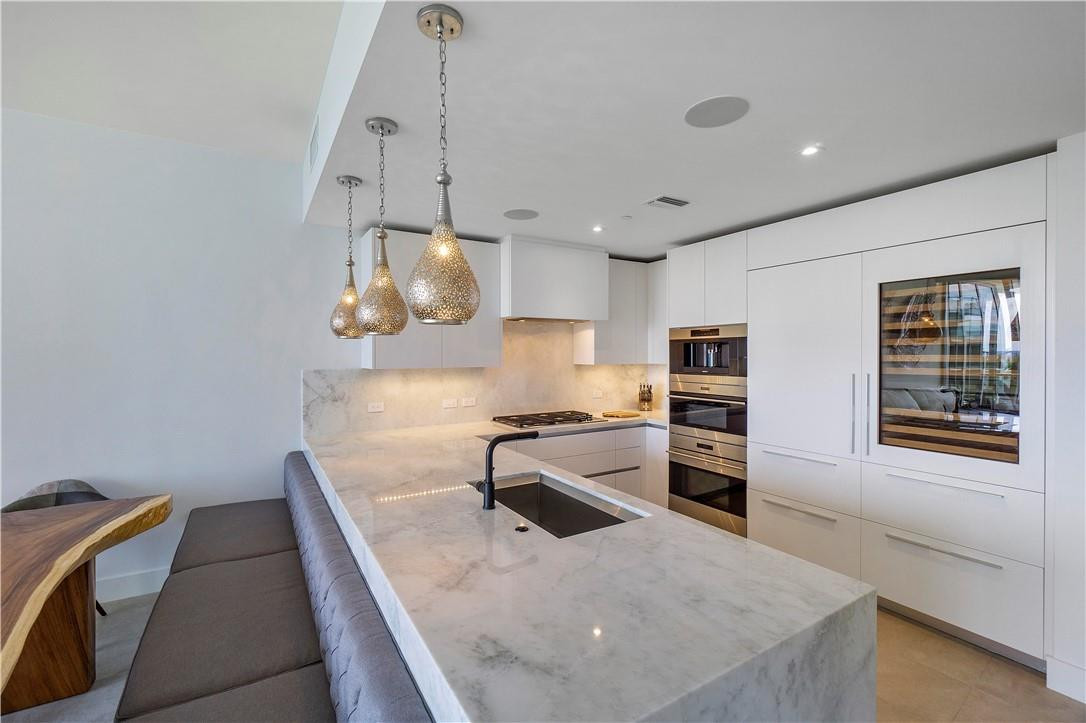 2200 N Ocean Blvd: Unit S405