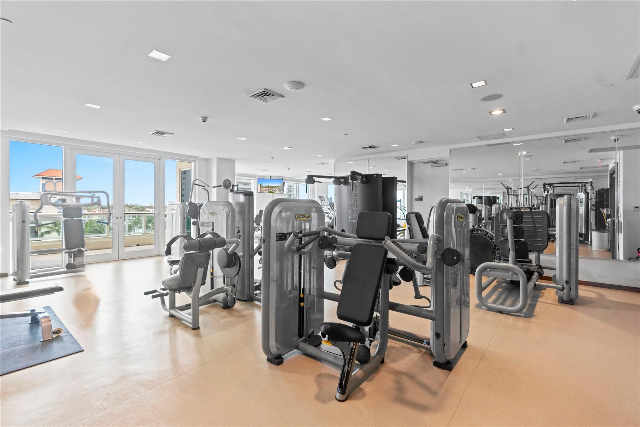 101 S Fort Lauderdale Beach Blvd: Unit 2507