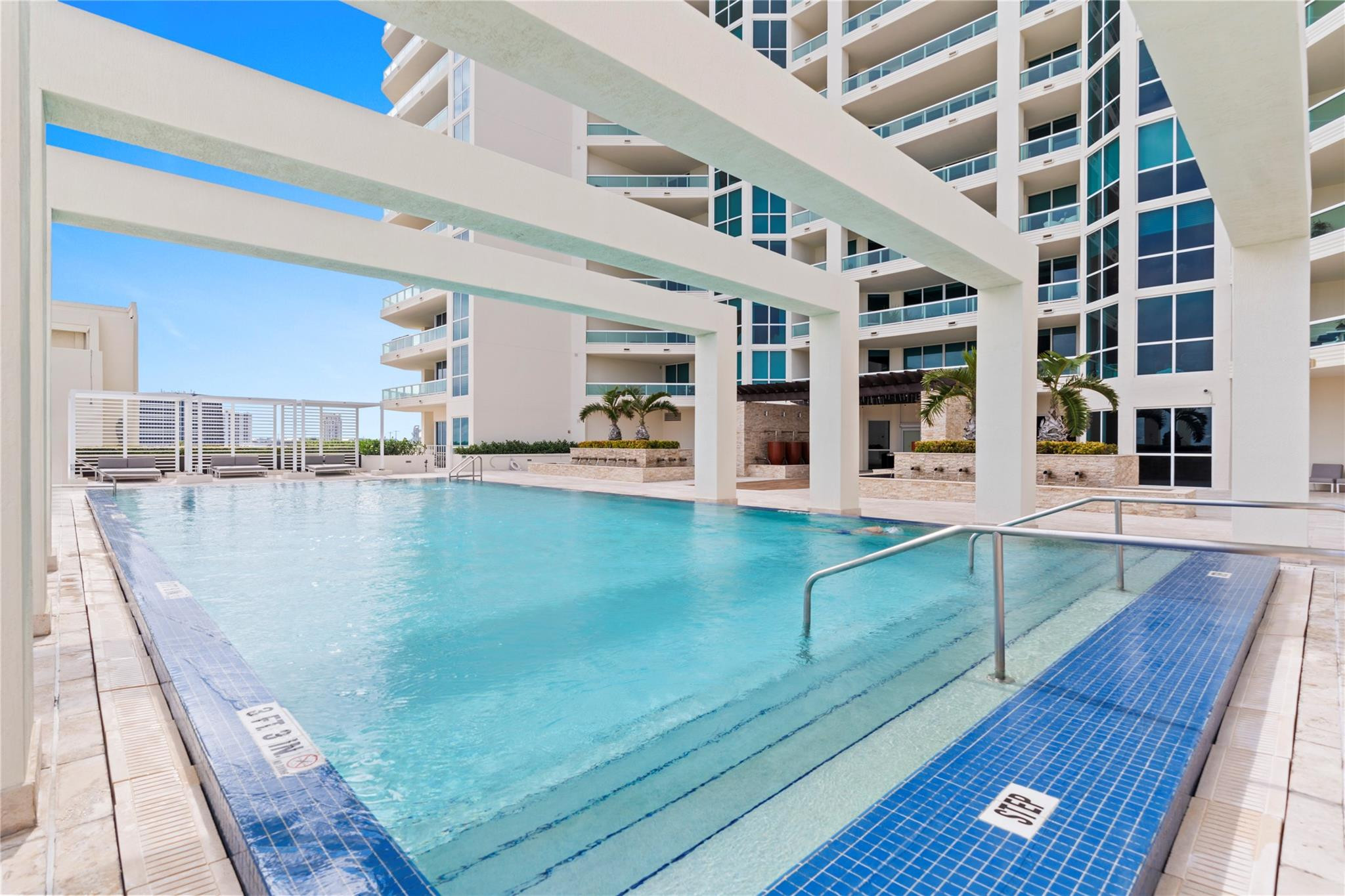 101 S Fort Lauderdale Beach Blvd: Unit 2507