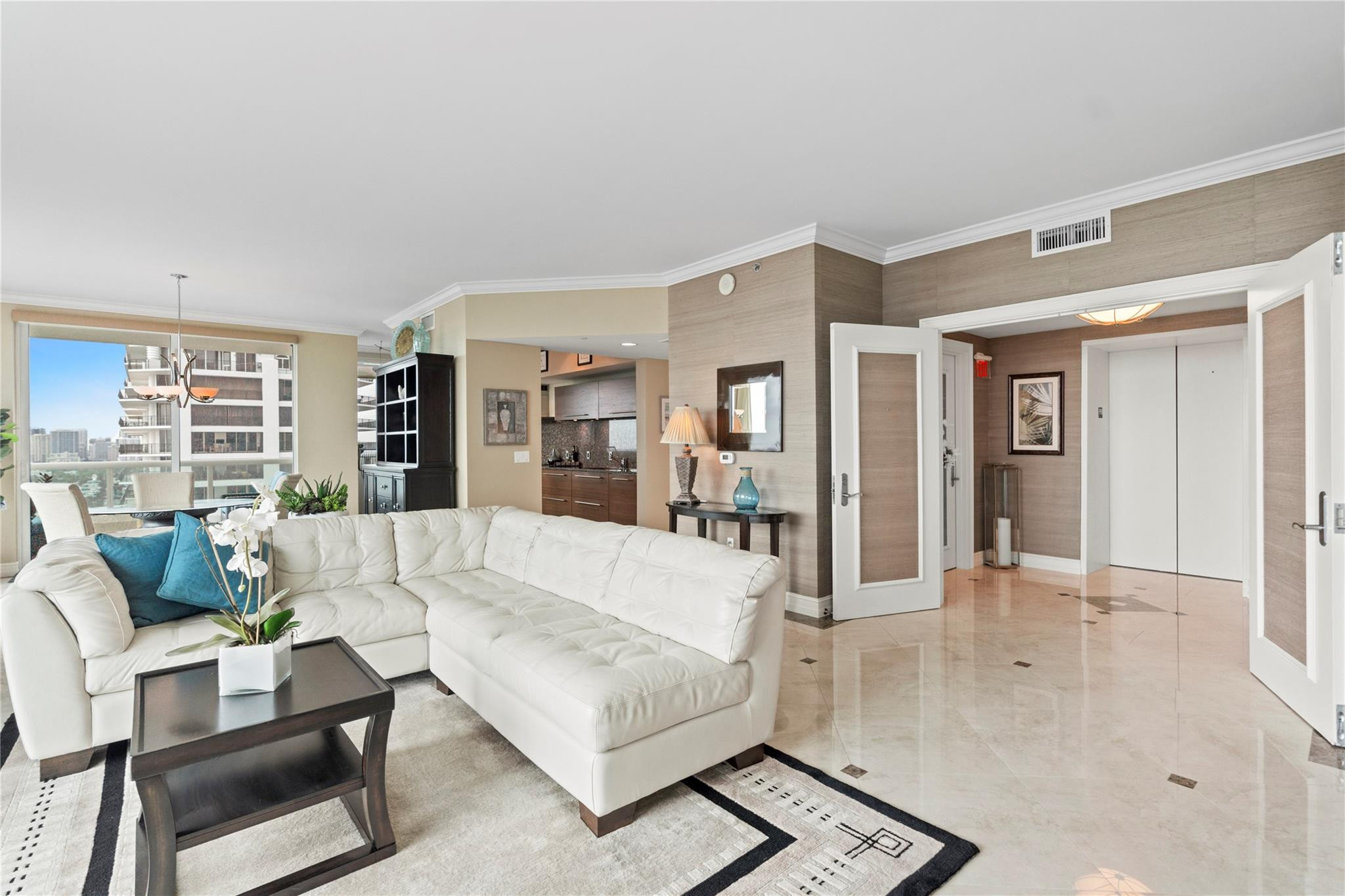 101 S Fort Lauderdale Beach Blvd: Unit 2507