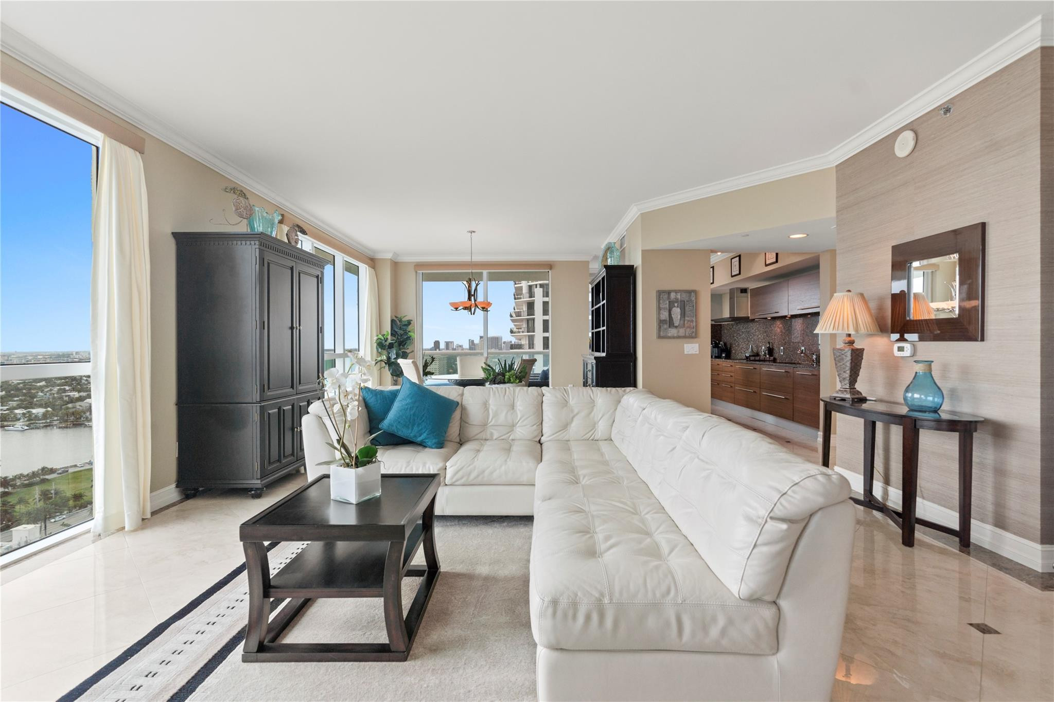 101 S Fort Lauderdale Beach Blvd: Unit 2507