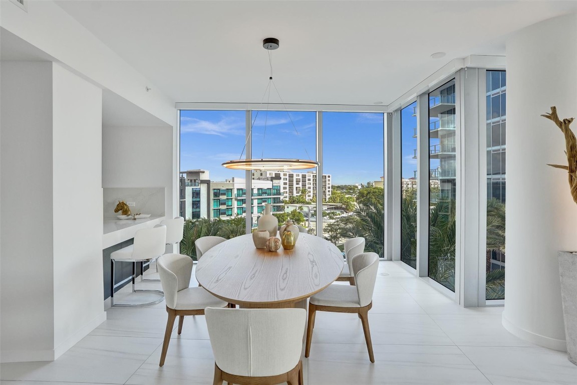 2200 N Ocean Blvd: Unit S406