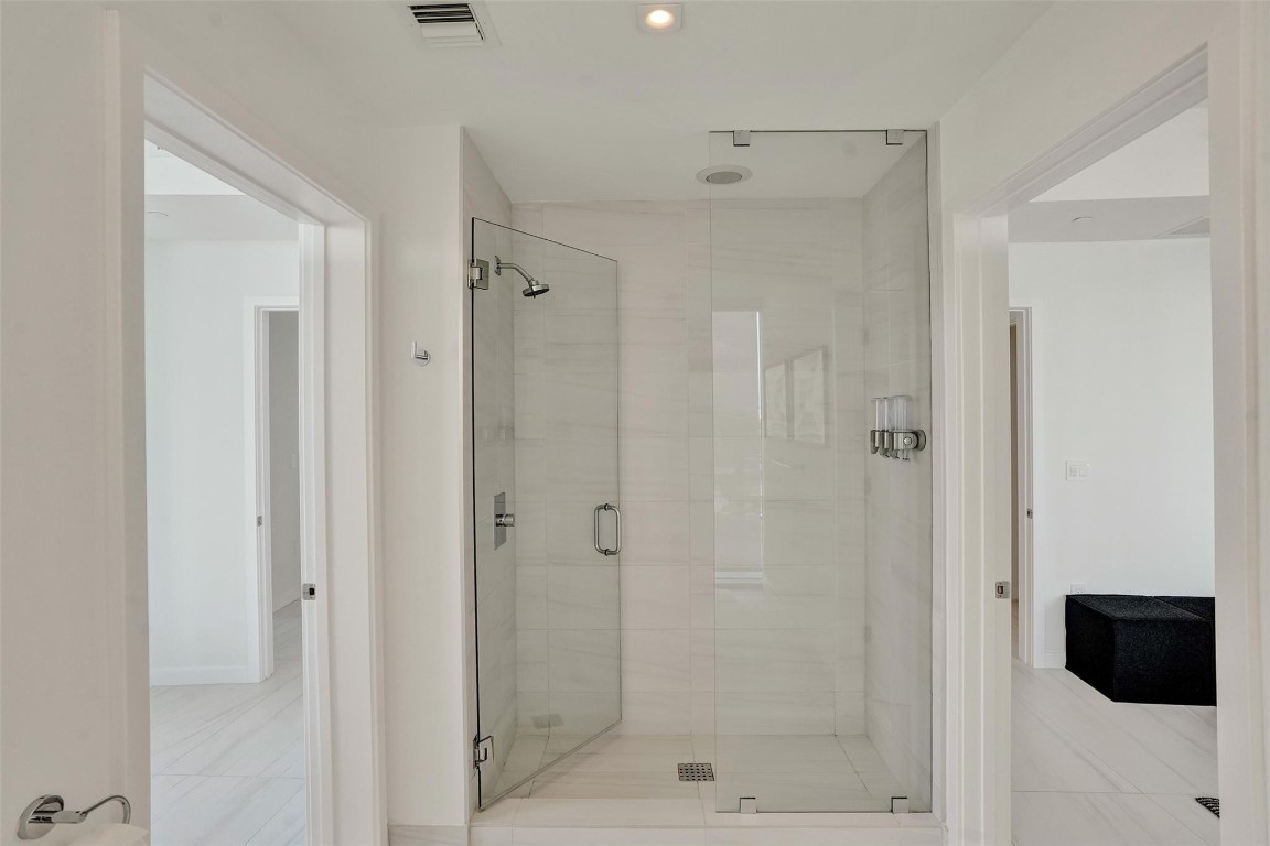 2200 N Ocean Blvd: Unit S406