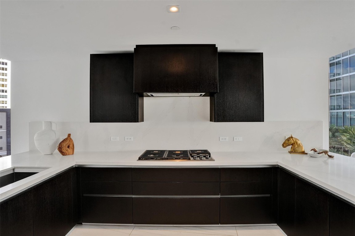 2200 N Ocean Blvd: Unit S406