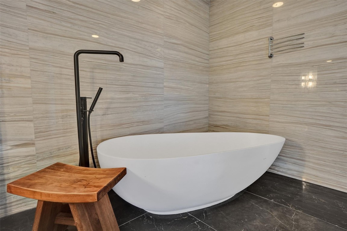 2200 N Ocean Blvd: Unit S406