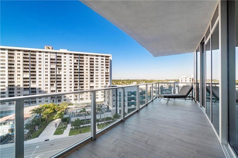 2200 N Ocean Blvd: Unit S606