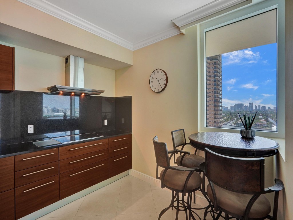 101 S Fort Lauderdale Beach Blvd: Unit 1606