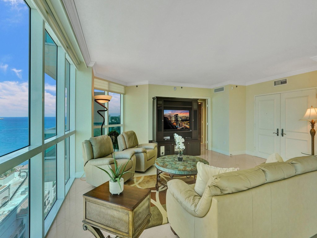 101 S Fort Lauderdale Beach Blvd: Unit 1606