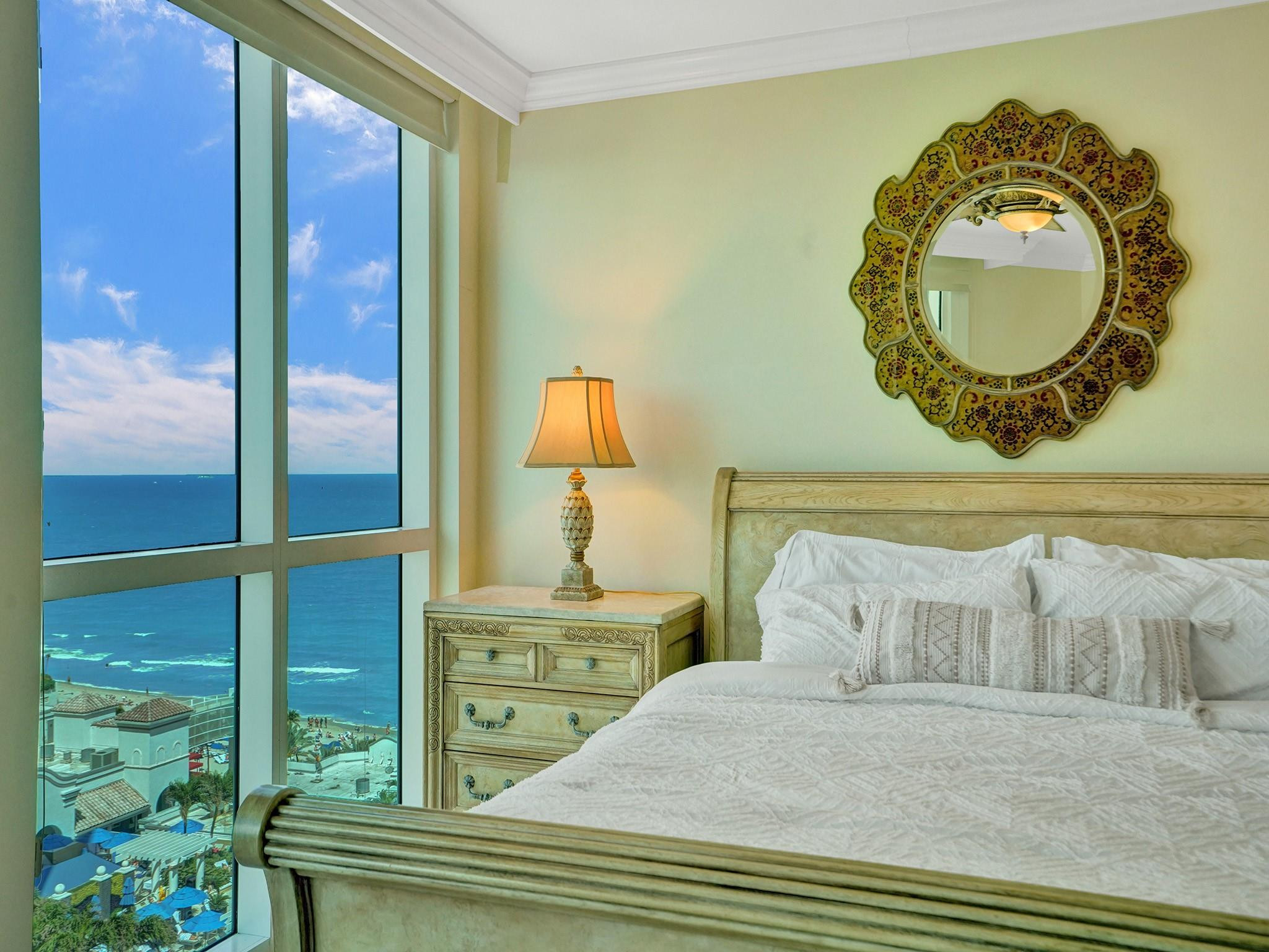 101 S Fort Lauderdale Beach Blvd: Unit 1606