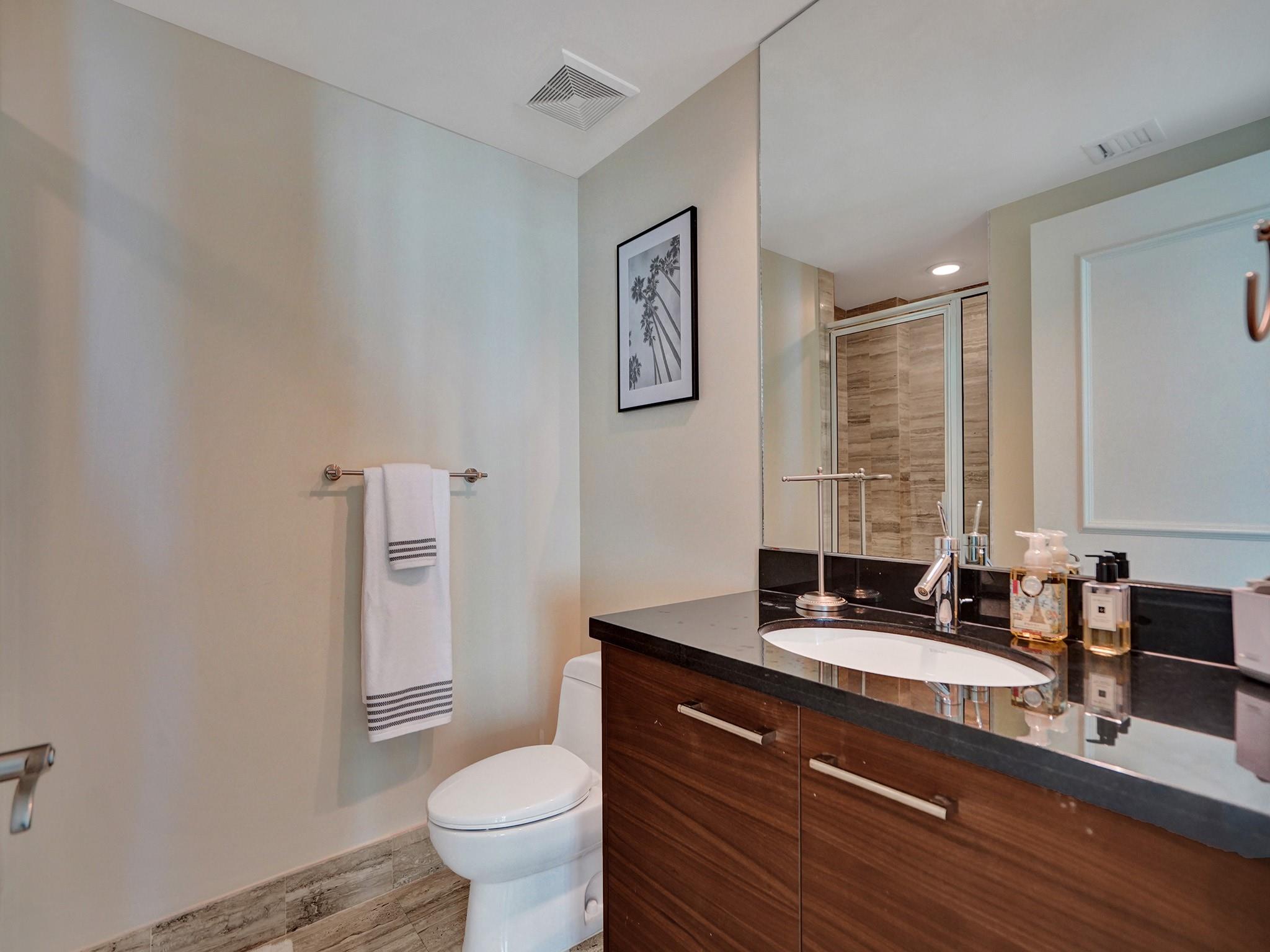 101 S Fort Lauderdale Beach Blvd: Unit 1606