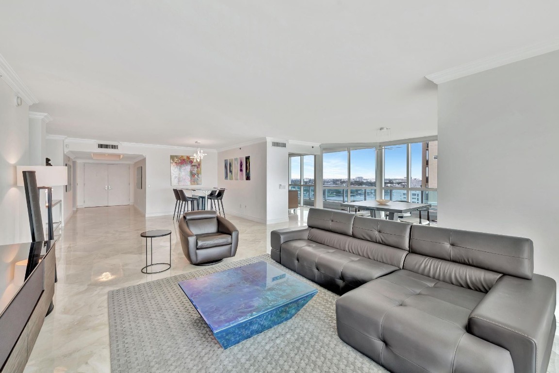 101 S Fort Lauderdale Beach Blvd: Unit 1405