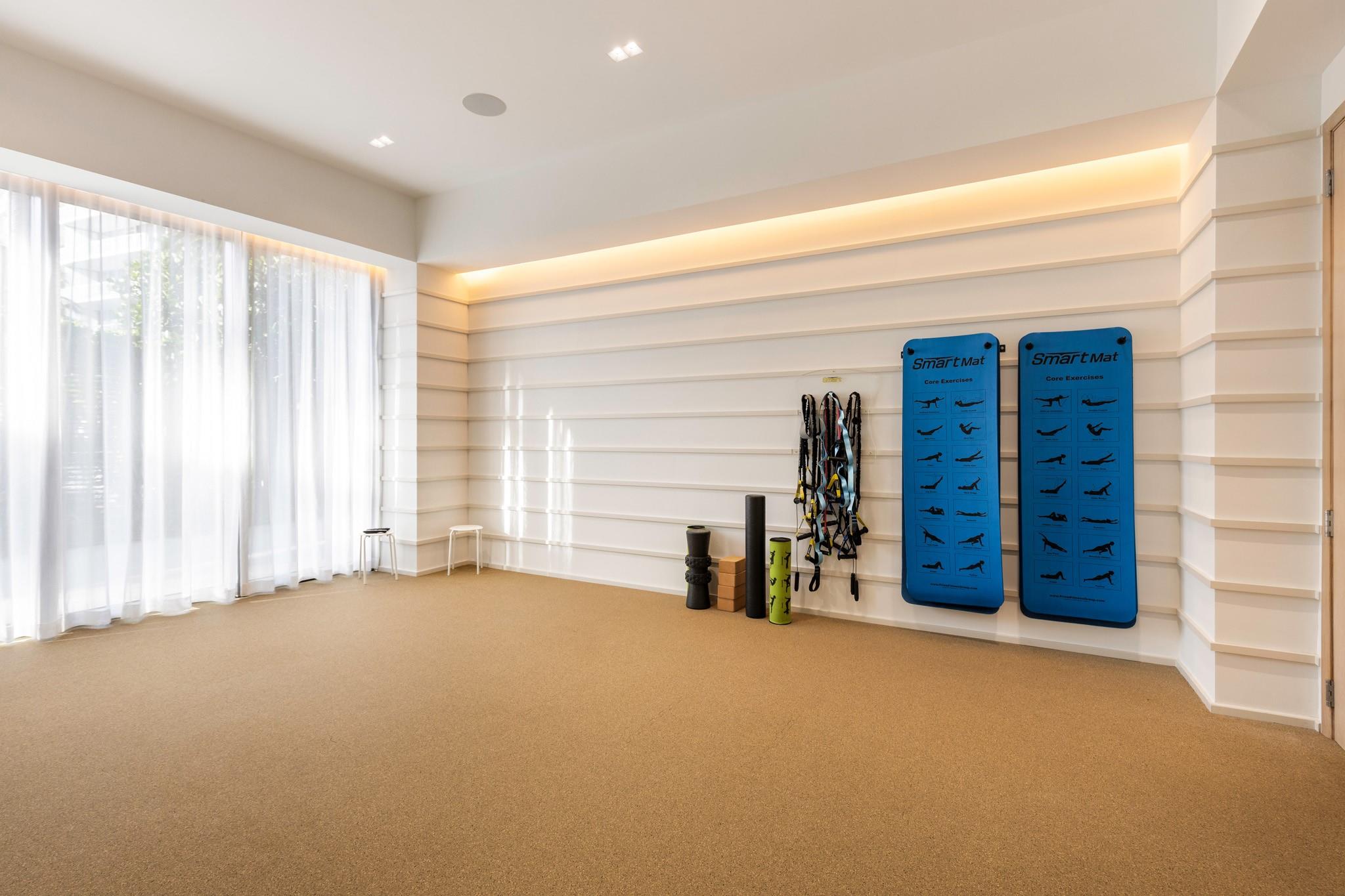 2200 N Ocean Blvd: Unit S903