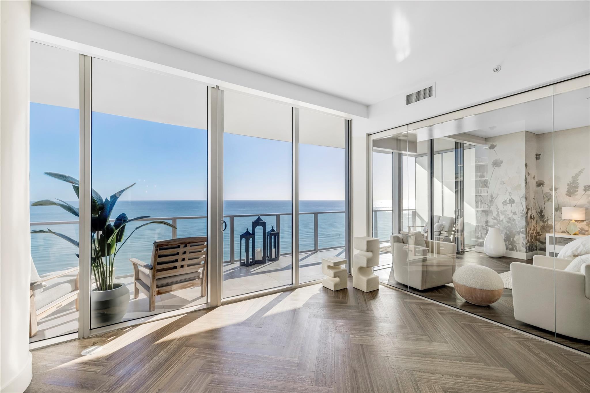 2200 N Ocean Blvd: Unit S903