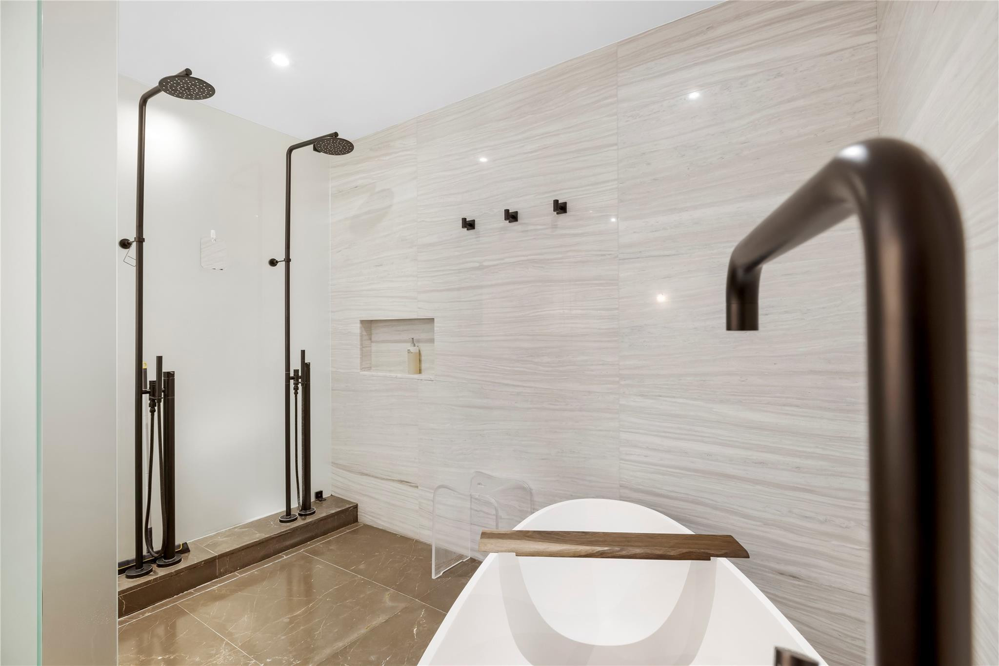 2200 N Ocean Blvd: Unit S903