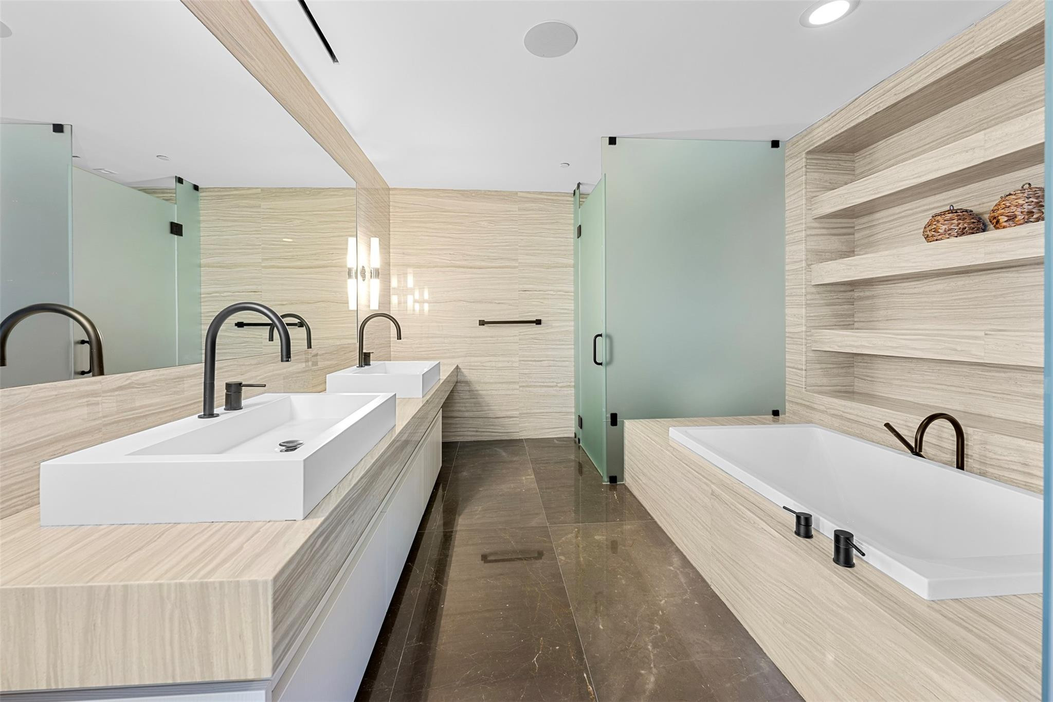 2200 N Ocean Blvd: Unit N403