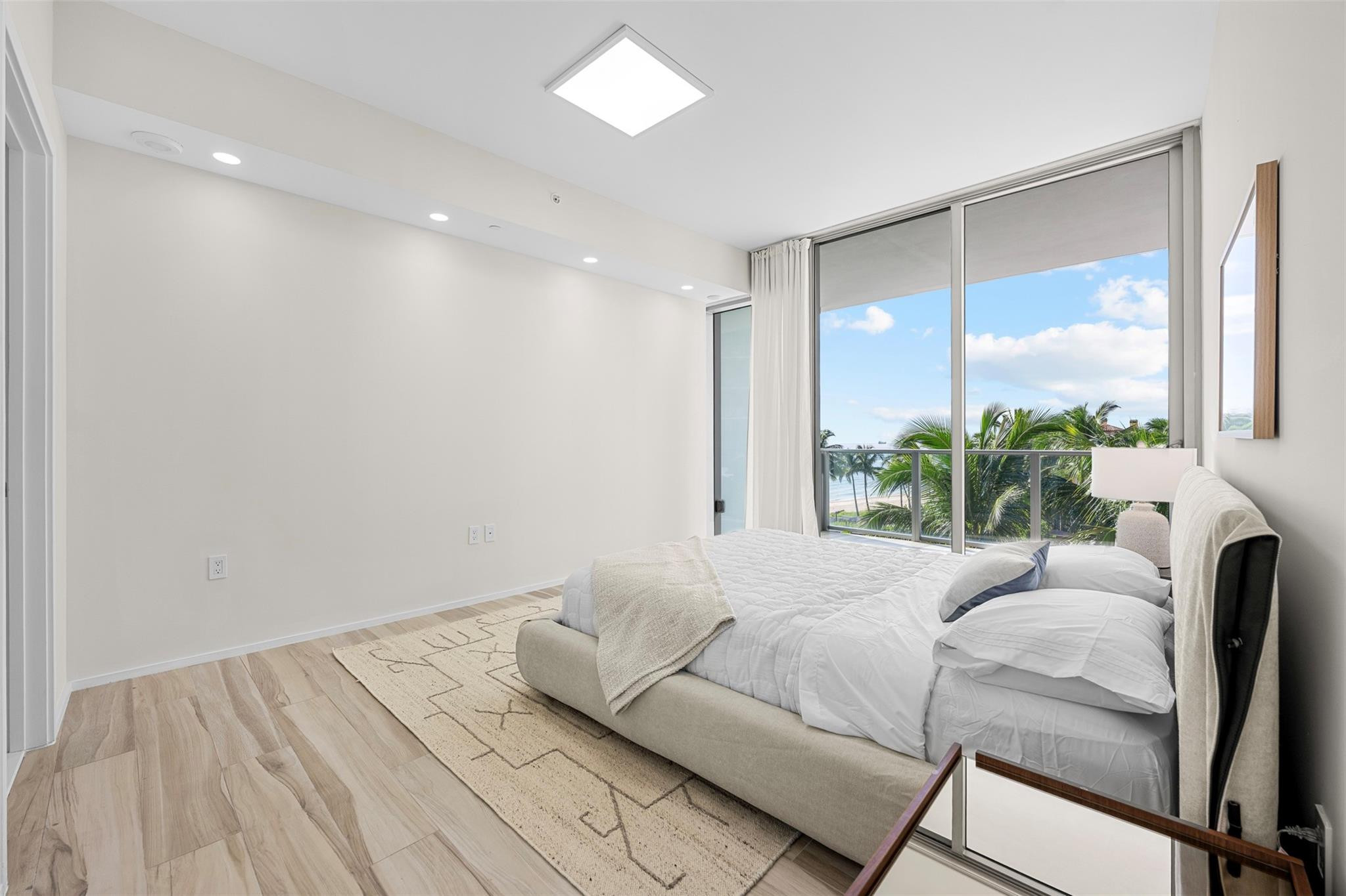 2200 N Ocean Blvd: Unit N403