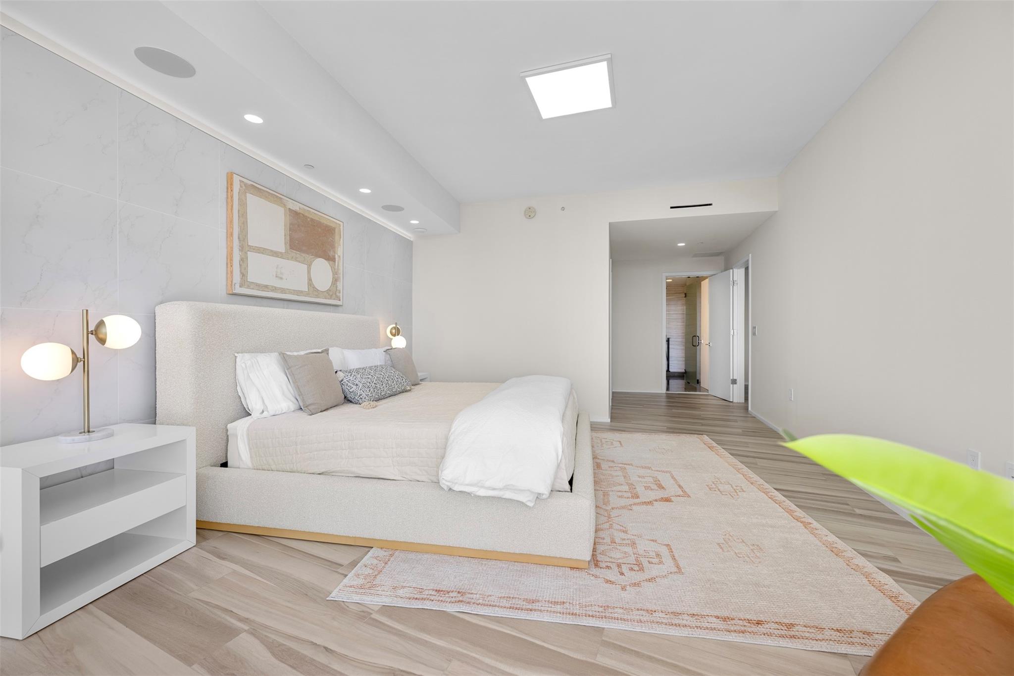 2200 N Ocean Blvd: Unit N403