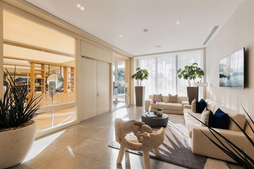 2200 N Ocean Blvd: Unit S501