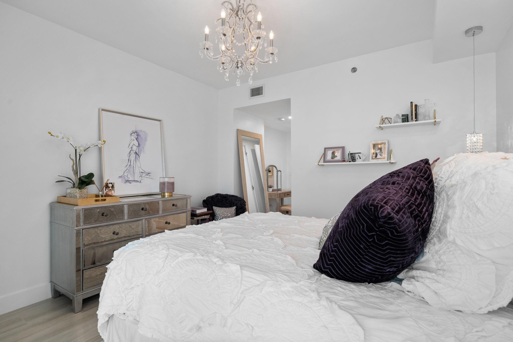 101 S Fort Lauderdale Beach Blvd: Unit 2102