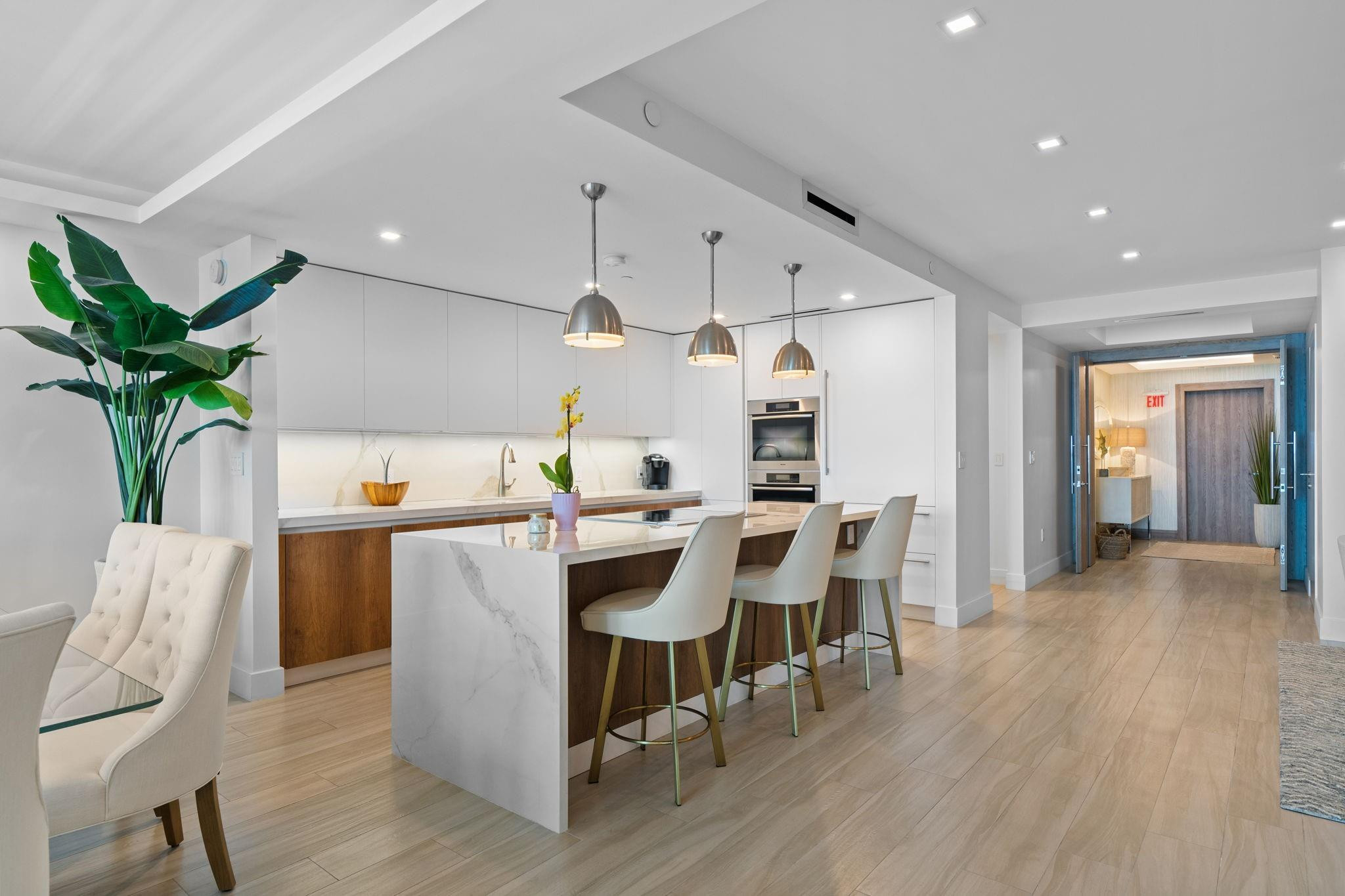 101 S Fort Lauderdale Beach Blvd: Unit 2102