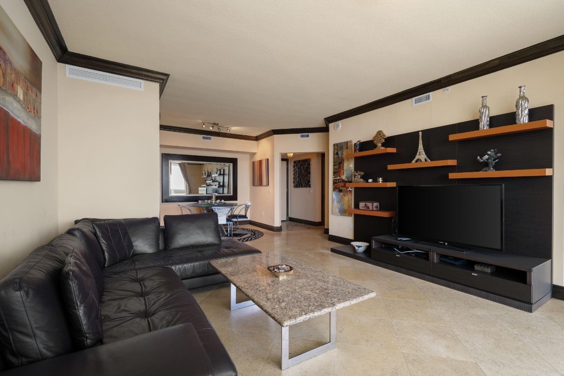 411 N New River Dr: Unit 2905