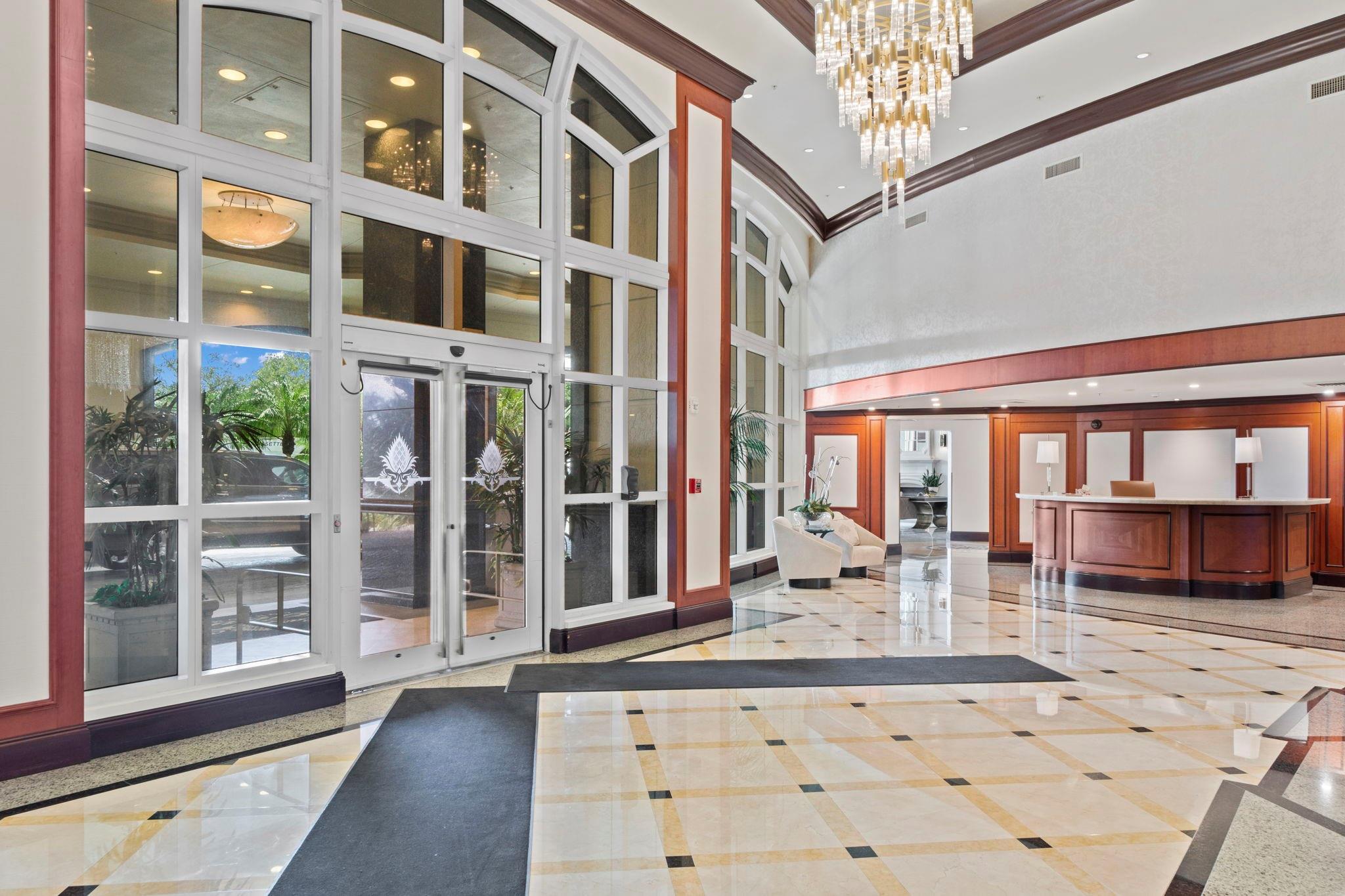 411 N New River Dr 2905