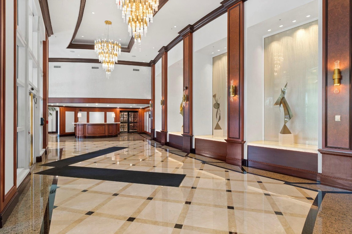 411 N New River Dr: Unit 2905