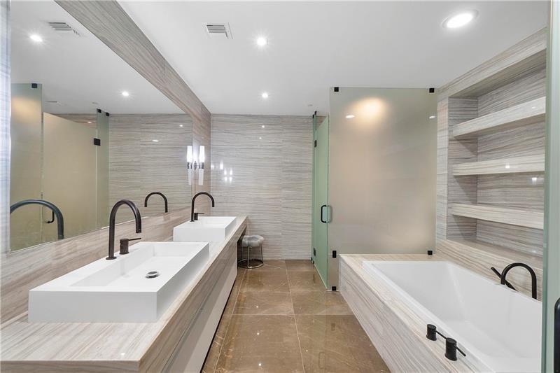 2200 N Ocean Blvd: Unit N703