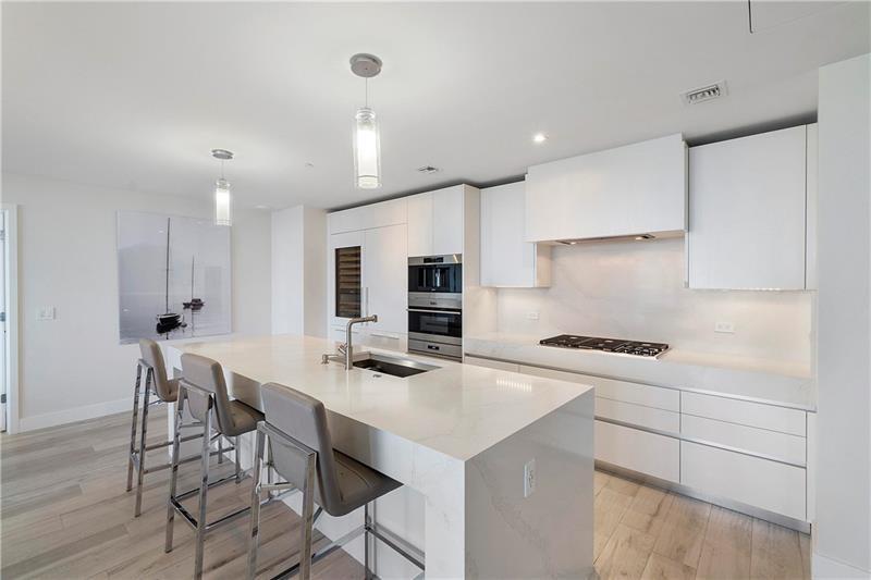 2200 N Ocean Blvd: Unit N703