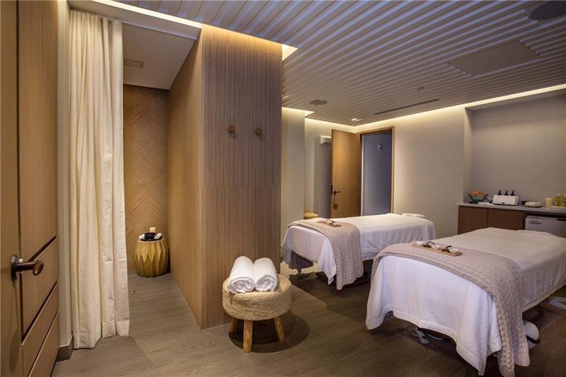 2200 N Ocean Blvd: Unit N703