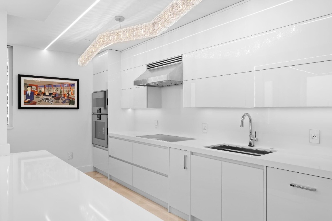 101 S FORT LAUDERDALE BEACH BLVD: Unit 1907