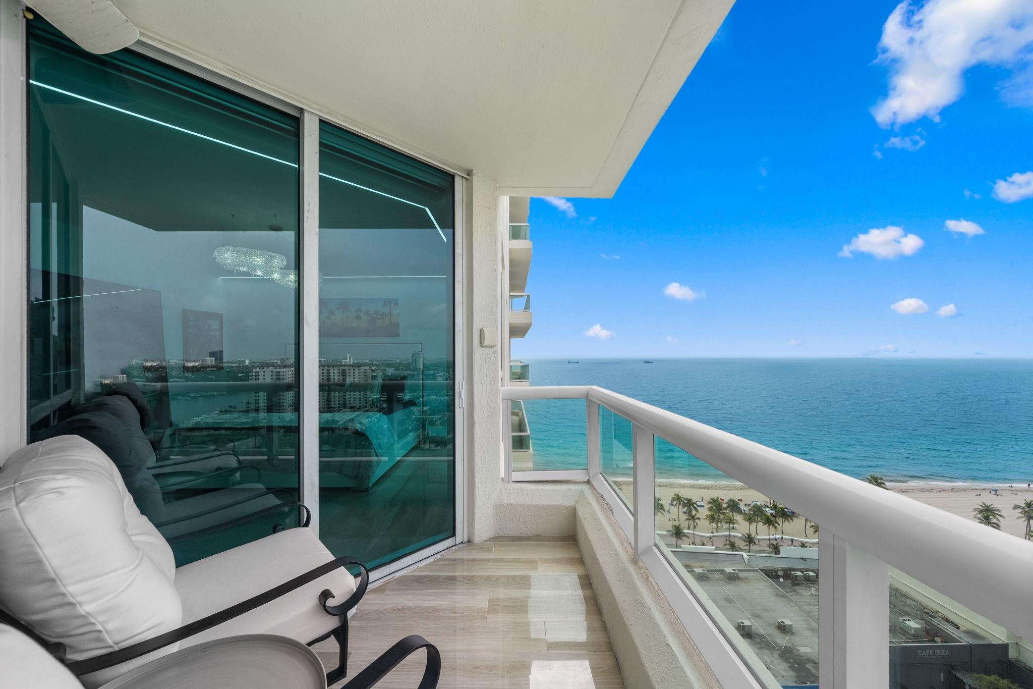 101 S FORT LAUDERDALE BEACH BLVD: Unit 1907